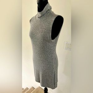 Adorable body con WHBM mini dress
